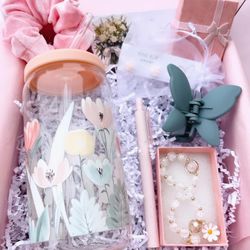 Mothers Day Gift Boxes