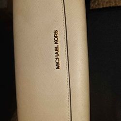 Michael Kors Bifold Wallet 