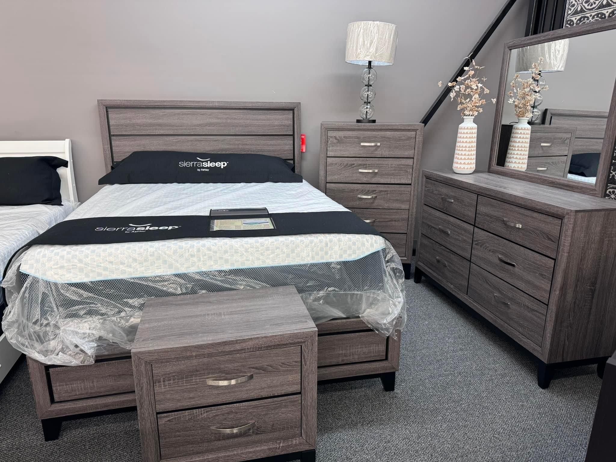 Bed Frame Bedroom Set Dresser Mirror Chest Night Stand