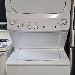 GE White Washer & Dryer Unit 