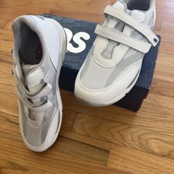 SAS Women’s Leather TMV Silver Shoes 9.5 NEW!