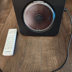 CD player with remote
remote included
7.5x3x7H"
