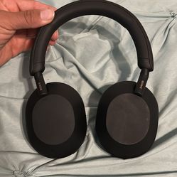 Sony WH-1000XM5 Wireless Noise Cancelling Stereo Headphones Black 