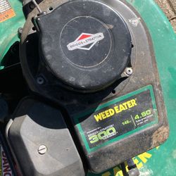 Weedeater Briggs & Stratton mower