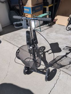 Knee scooter