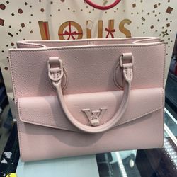 LOUIS VUITTON HANDBAG