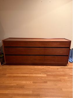Wood dresser
