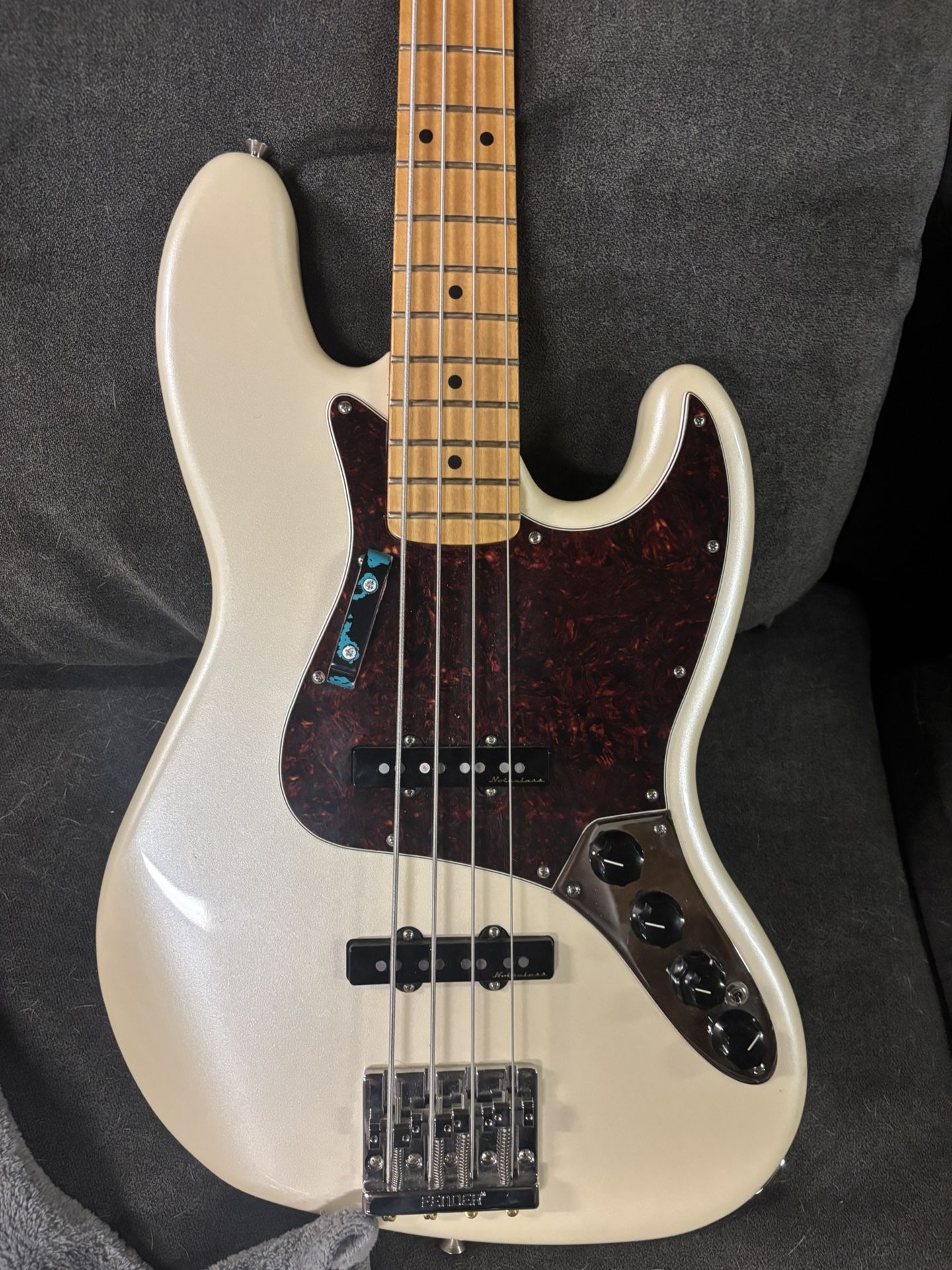 Fender player plus Bass
