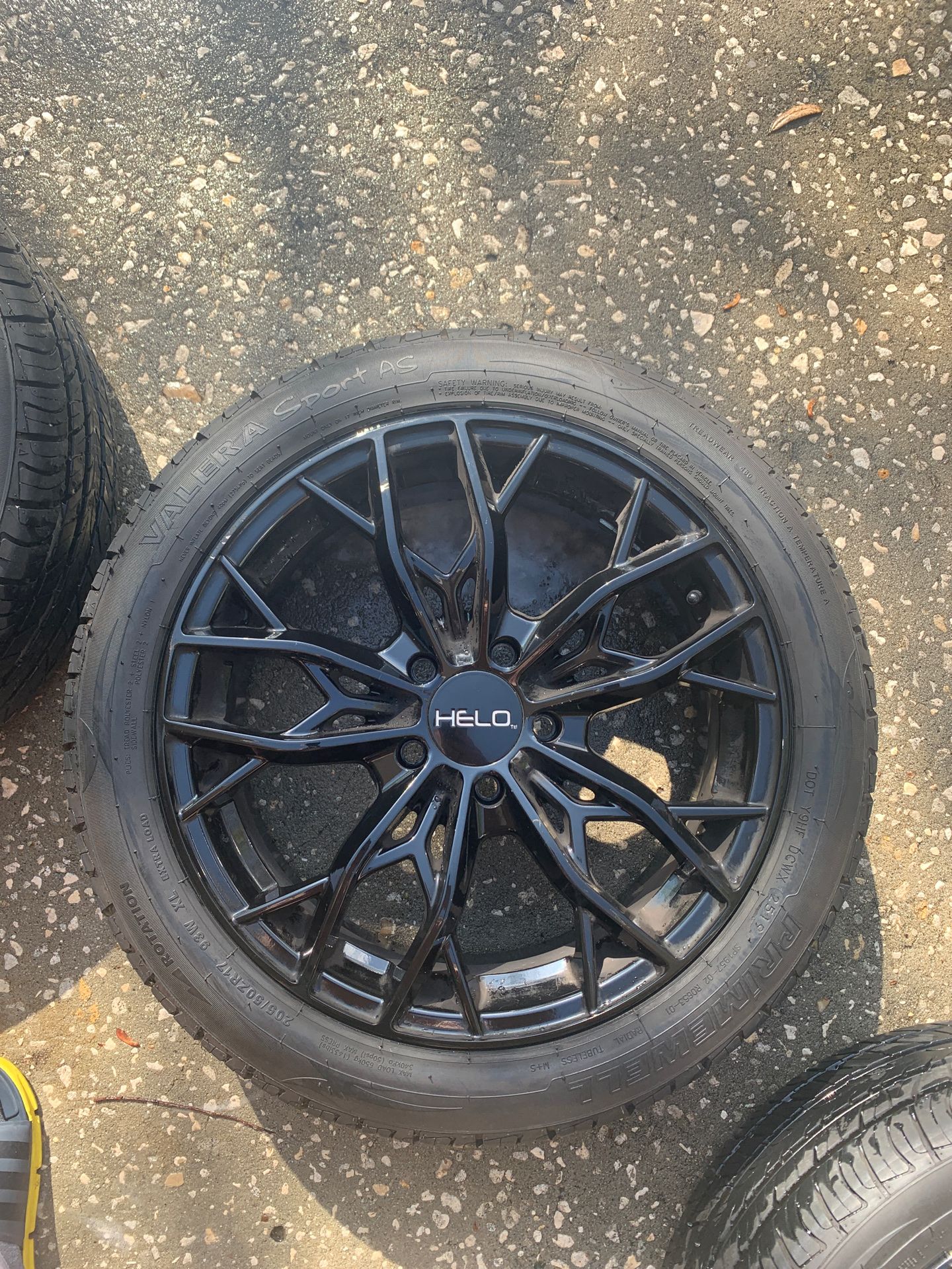 (4) 17’ Helo Rims w/ like new Primewell Valera Sport AS Tires