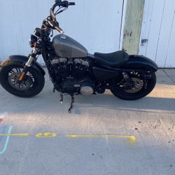 Harley Davidson  48
