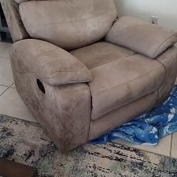 Recliner 