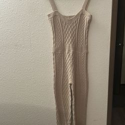 FASHON NOVA  Cute Jumper  Size XS 