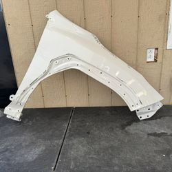 2024 2025 SUBARU CROSSTREK RIGHT SIDE FENDER OEM USED