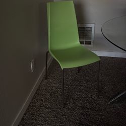 table and chairs for sell give a price it’s yours 