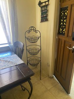 wire fruit basket