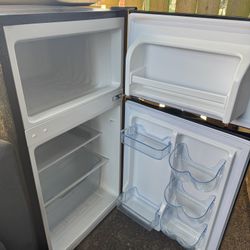 Mini Refrigerator With Separate Freezer
