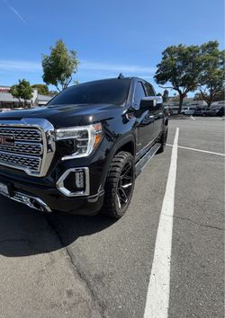 2021 GMC Sierra Denali