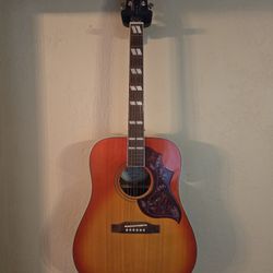 Epiphone Hummingbird Studio Pro Acoustic Electric Guitar Faded Cherry Sunburst Case Gibson