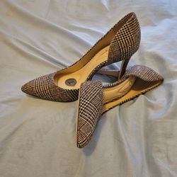 Plaid, Pointed Heels