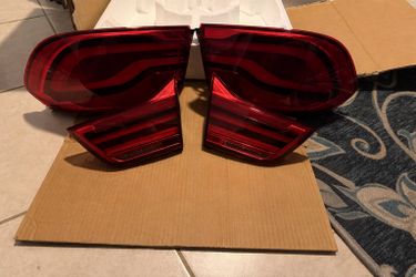 2019 BMW M4 OEM Tail Lights (Convertible) – Excellent Condition – No Damage