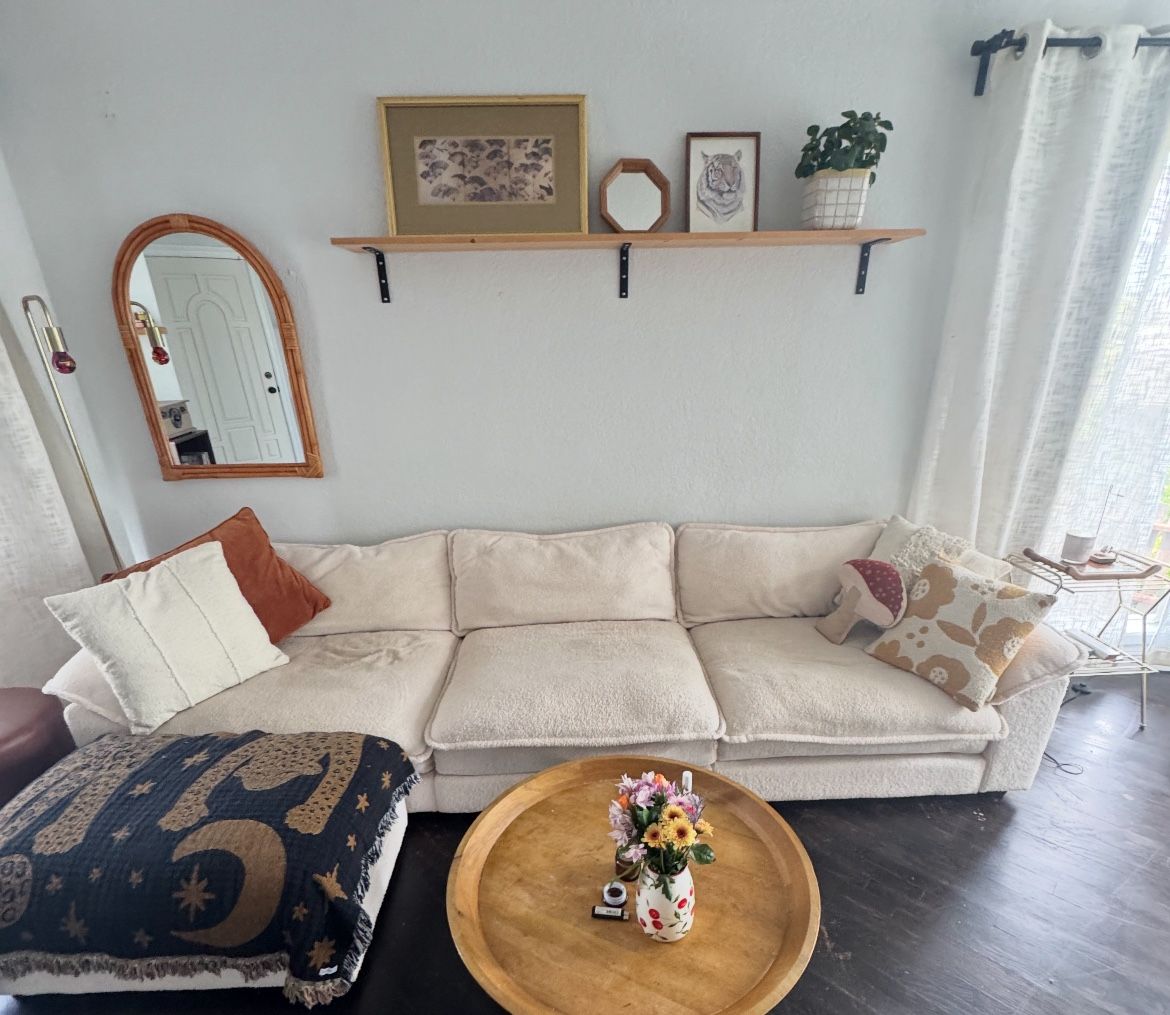 Neutral Oversized Couch – Perfect for Lounging