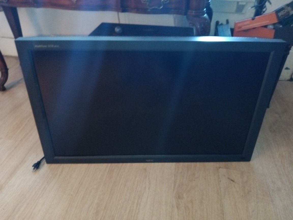 40" NEC Multisync LCD 4010 Monitor