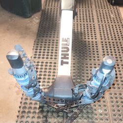 Thule Apex XT Swing 4-Bike Hitch Rack