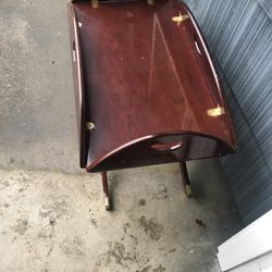 Bombay Butler Coffee table with gold sides fold up 1000