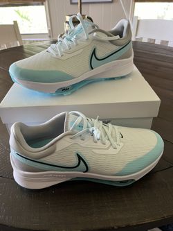 Nike - Golf Spikes