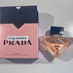 Prada Paradoxe Perfume 