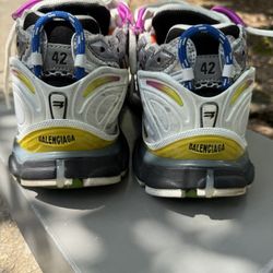 Balenciaga runners multi color