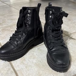 Women’s Black Boots