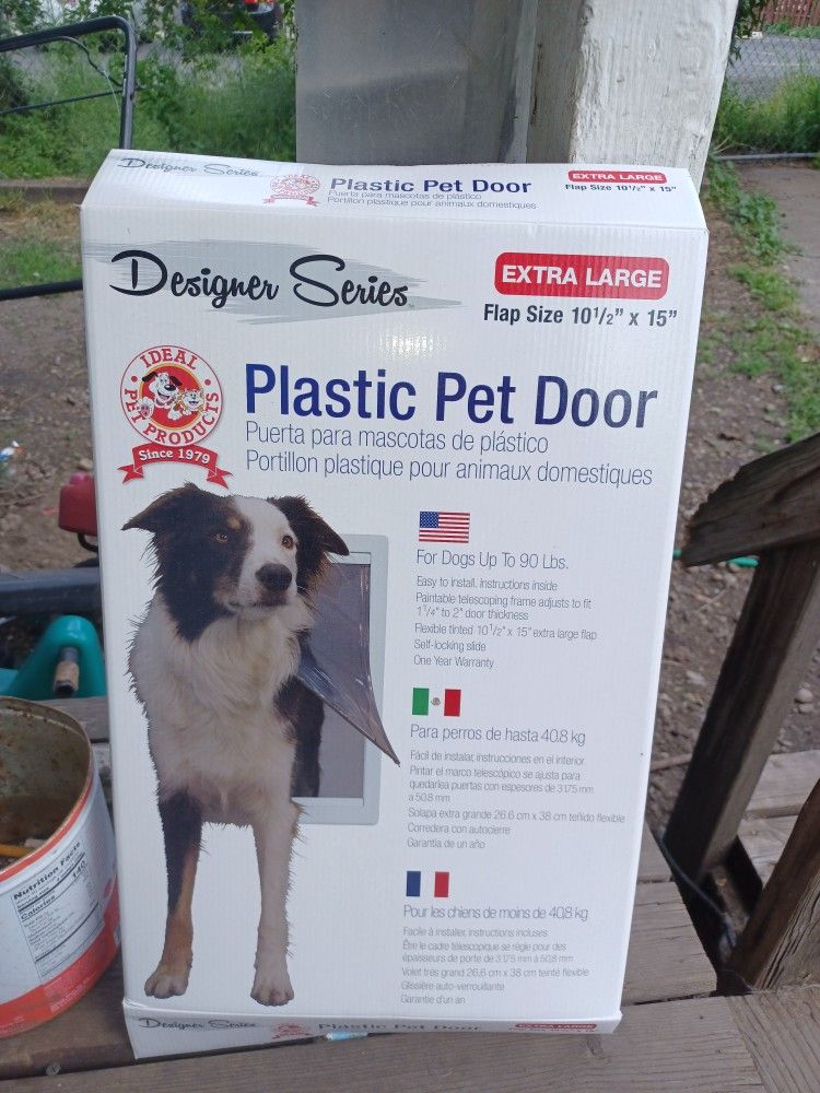 Medium Sized Dog Doggie Door Brand New Never Been Installed