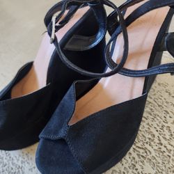 Chinese Laundry  5" Heels Used.  Size 8 1/2