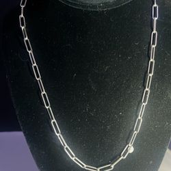 9.9grams soild sterling silver 925 paper clip chain.