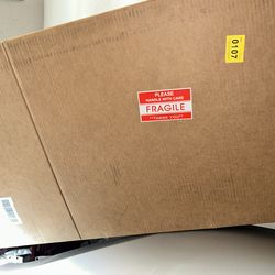 Dodge Challenger window