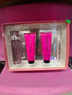 Paris Hilton Women's Perfume Gift Set