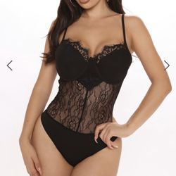 BLACK BODYSUIT