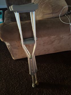 Kids crutches
