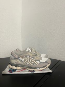 ASICS Gel NYC Women Size 6.5 NEW