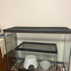 2 Fish tanks