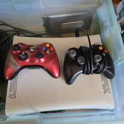 Xbox 360 with games 