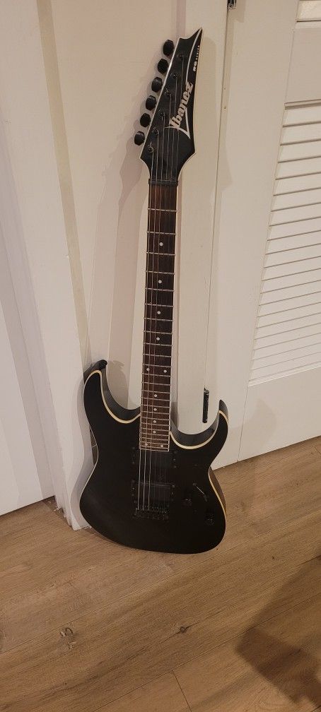 Ibanez Gitar