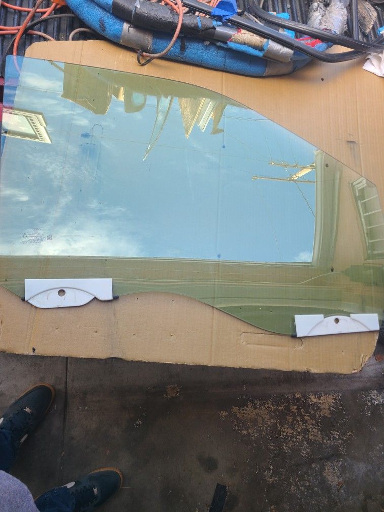 Ford F SERIES DOOR WINDOWS. OEM