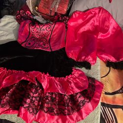 Can can dancer with bloomers