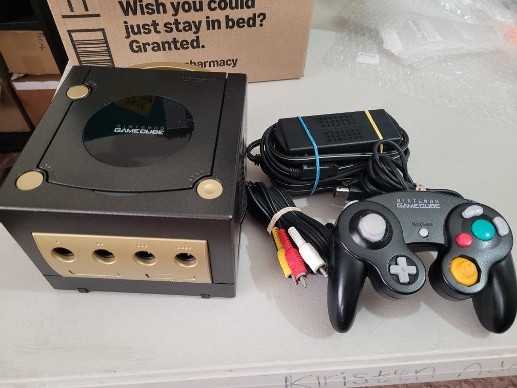 Modded GameCube FIRM PRICE, NO DELIVERY, SHIPPING AVAILABLE