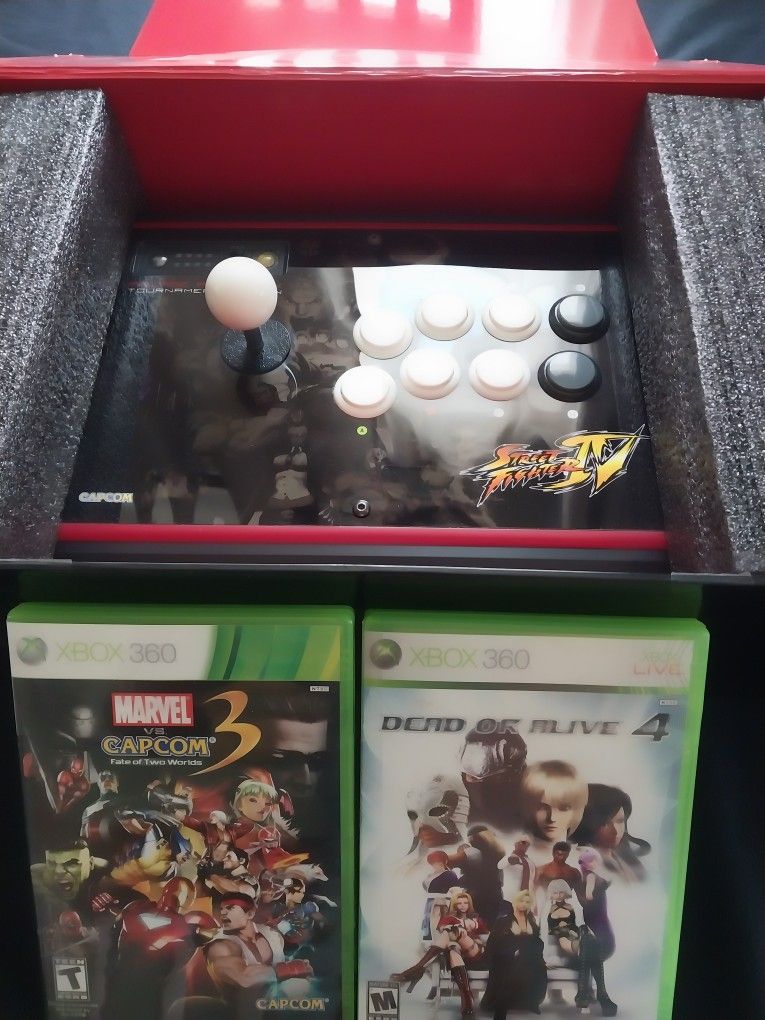 Arcade Fightstick Pro. Edition & 2 VS Games Mint