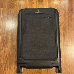 Bluesmart Connected Smart Connected Carry-On Suitcase