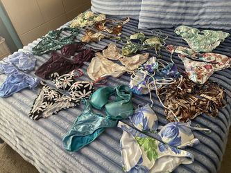 Venus & Carabella Swimsuits Sz 8/M, B Cup (2pc-$10, 3pc-$15) Zip-89117