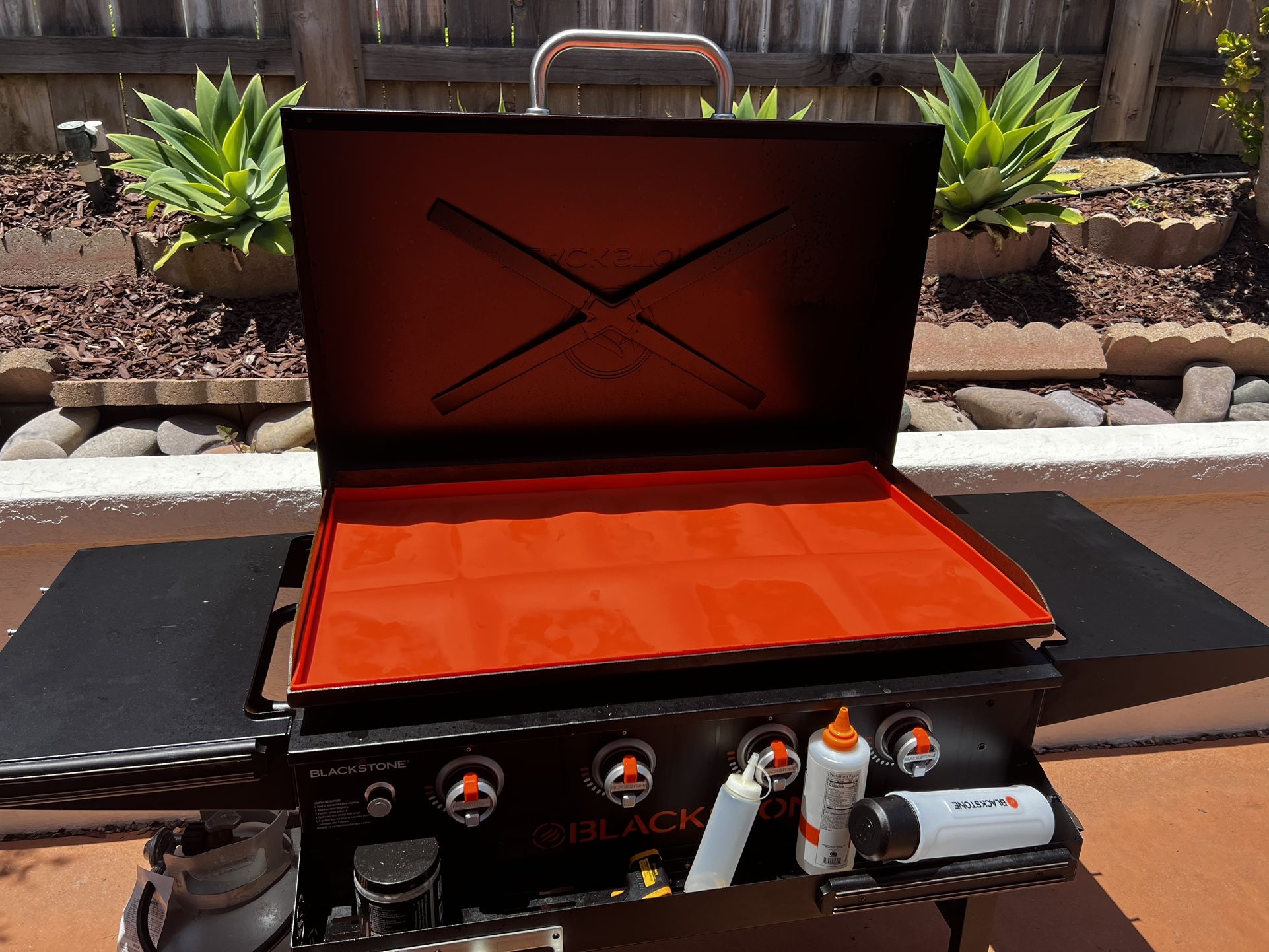 36 Inch Blackstone Griddle With Hood Cover And Accessories